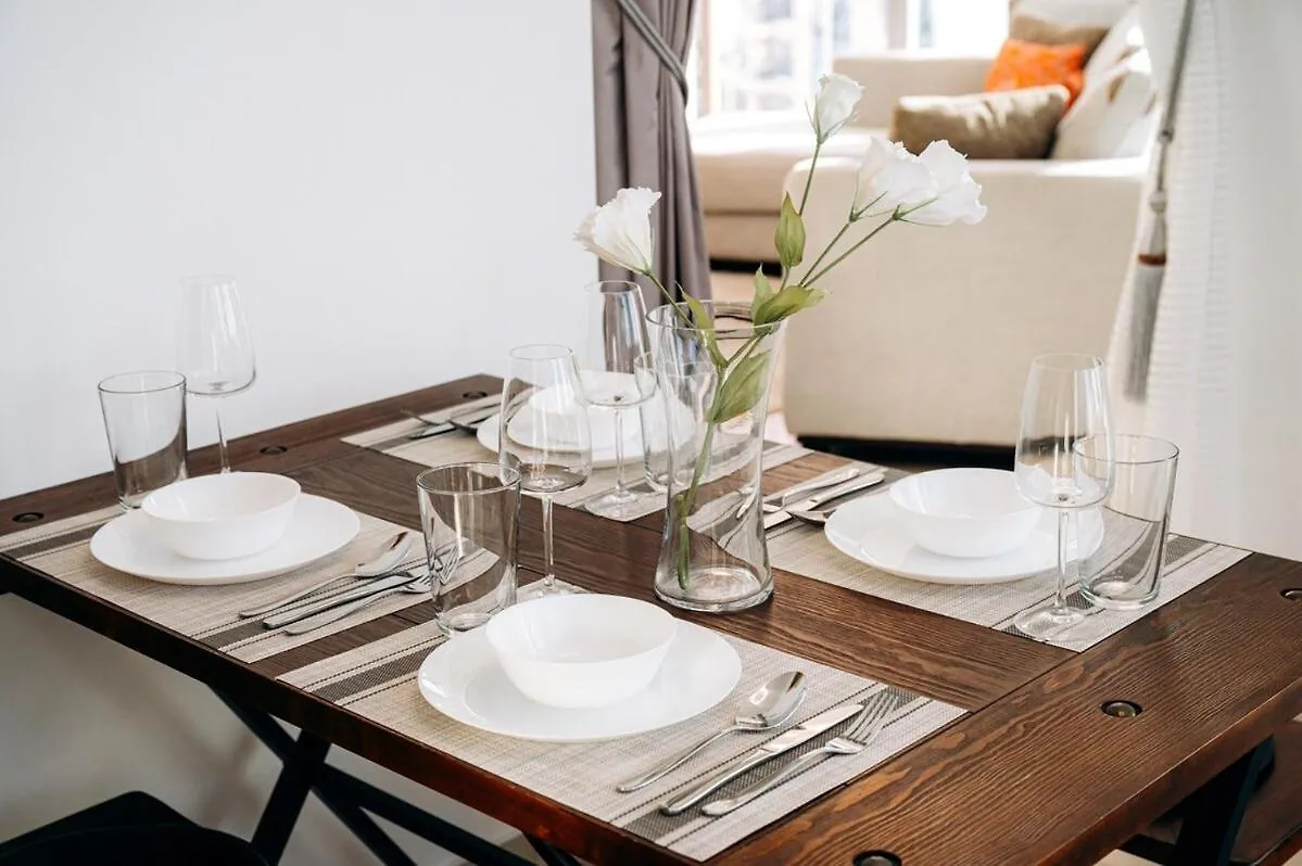 Space 1Br In Marina For 6 People Dubai Apartment