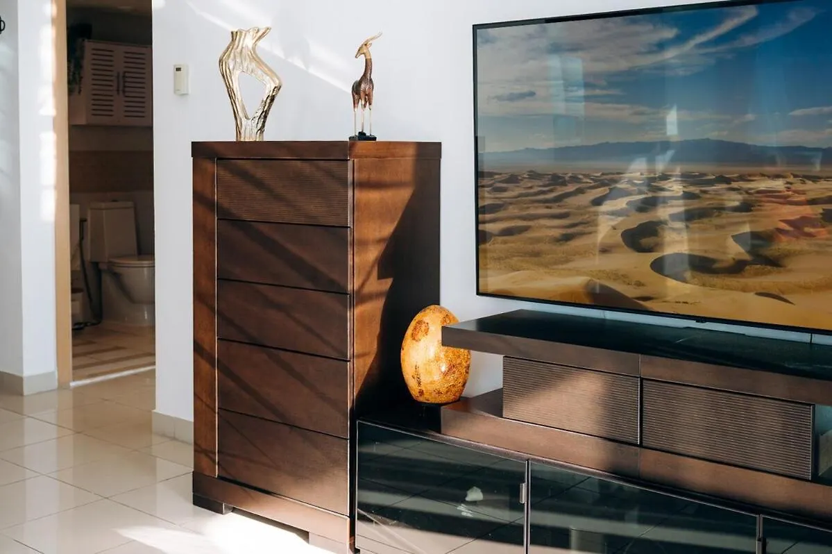 Space 1Br In Marina For 6 People Dubai Apartment
