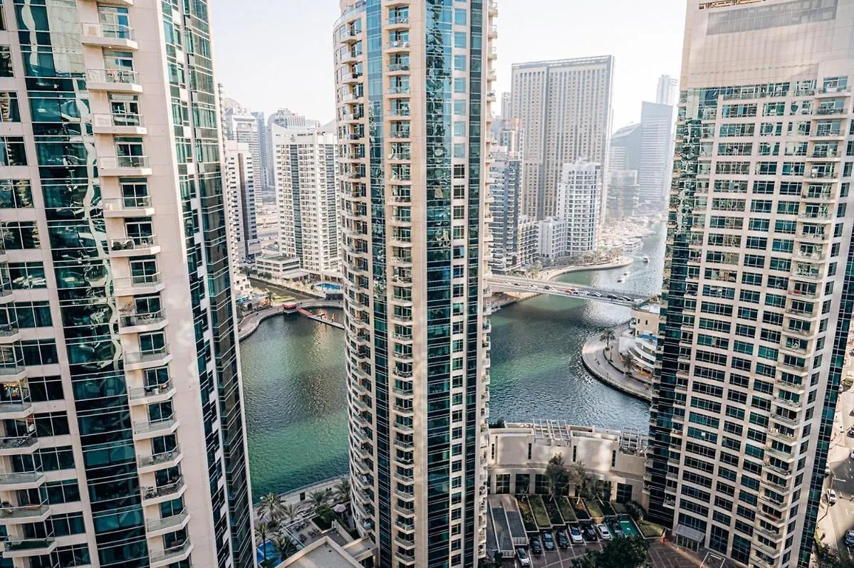 Space 1Br In Marina For 6 People Dubai